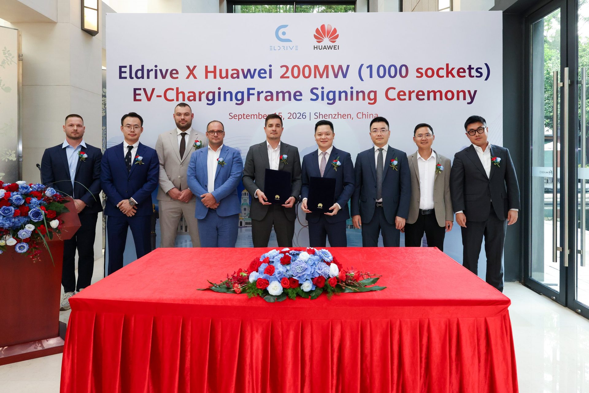 The Eldrive and Huawei delegations at the signing ceremony at Huawei's headquarters in Shenzhen
