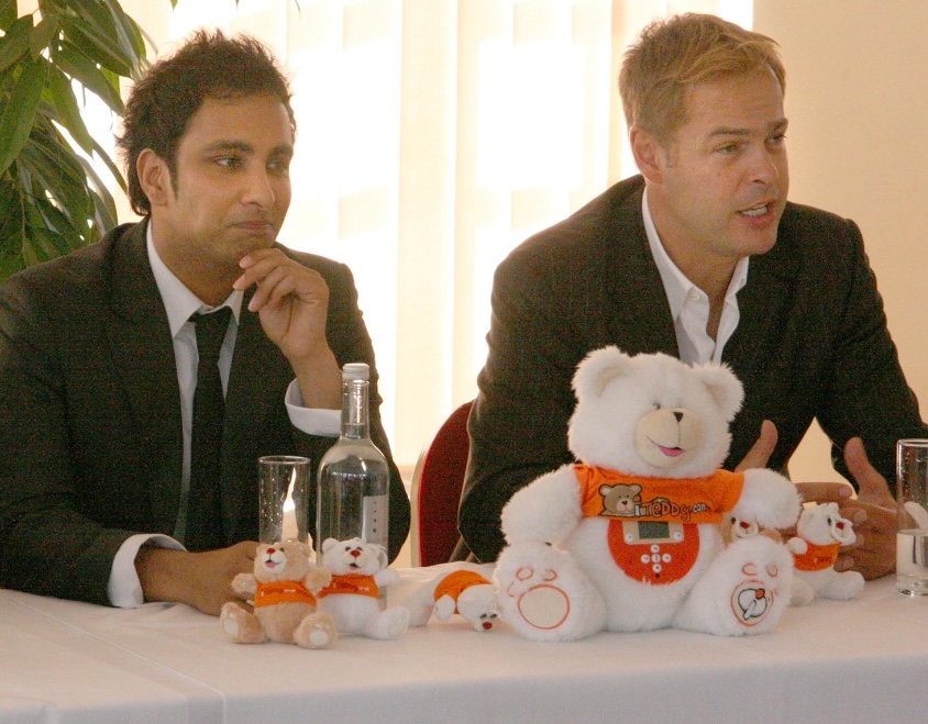 Imran Hakim Presenting Iteddy