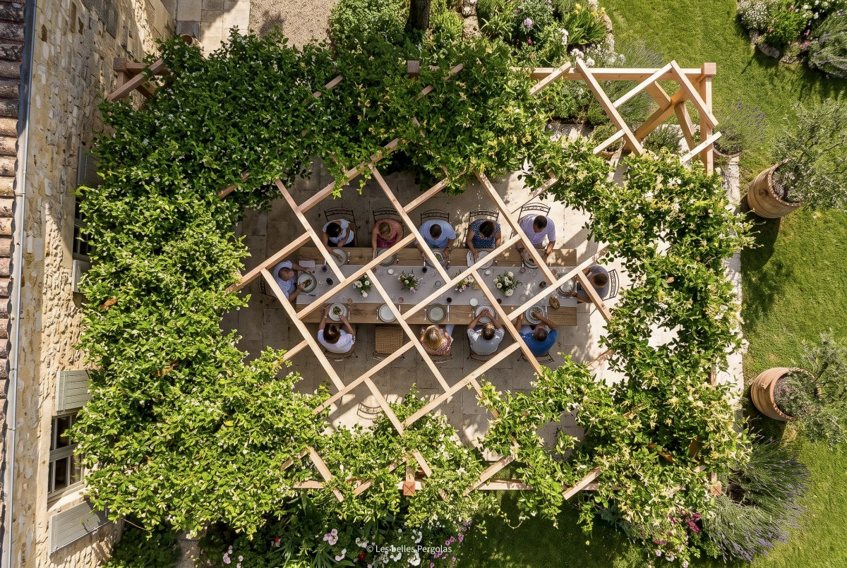 Pergola végétalisée Les Belles Pergola Sinallagma à Carnac