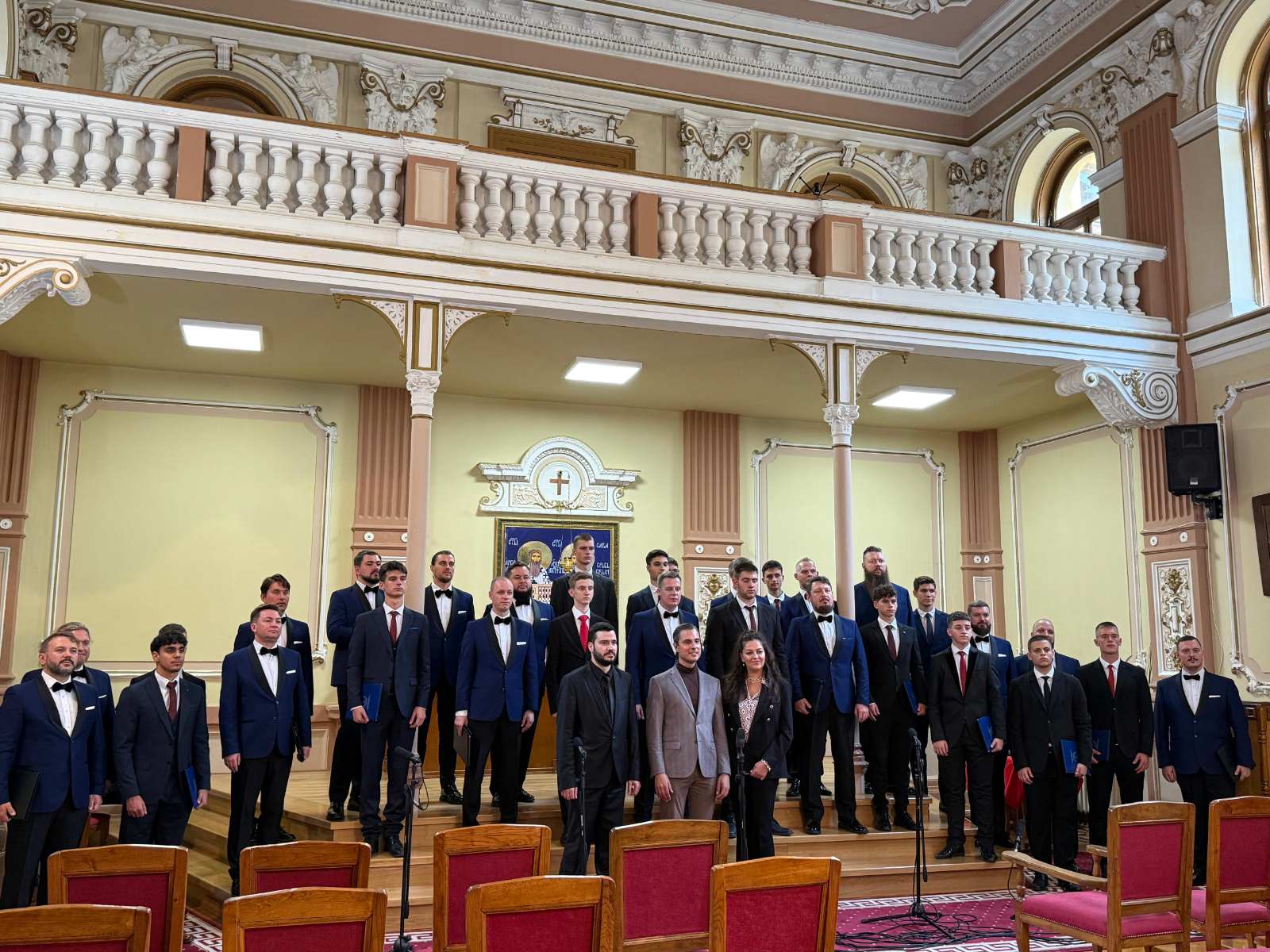 Заједништво два хора - Сретењског манастира и Карловачке Богословије