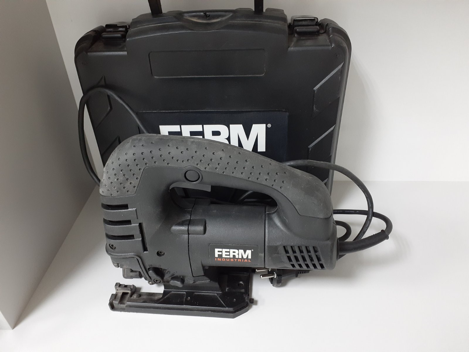 Лобзик Ferm JSM 1025P