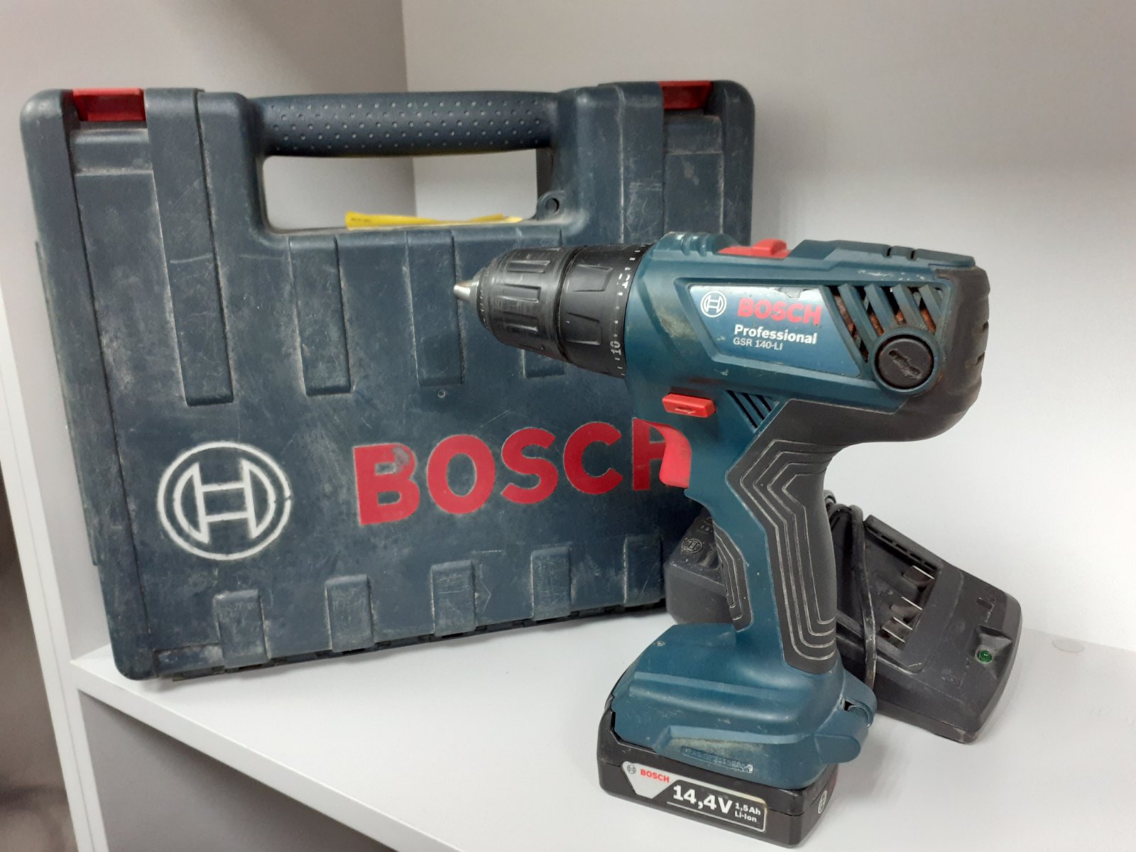 Шуруповерт Bosch GSR 140-LI