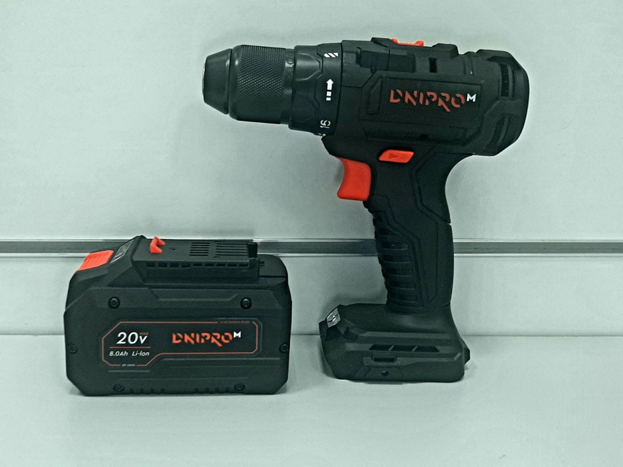 Шуруповерт Dnipro-M CD-200 ULTRA