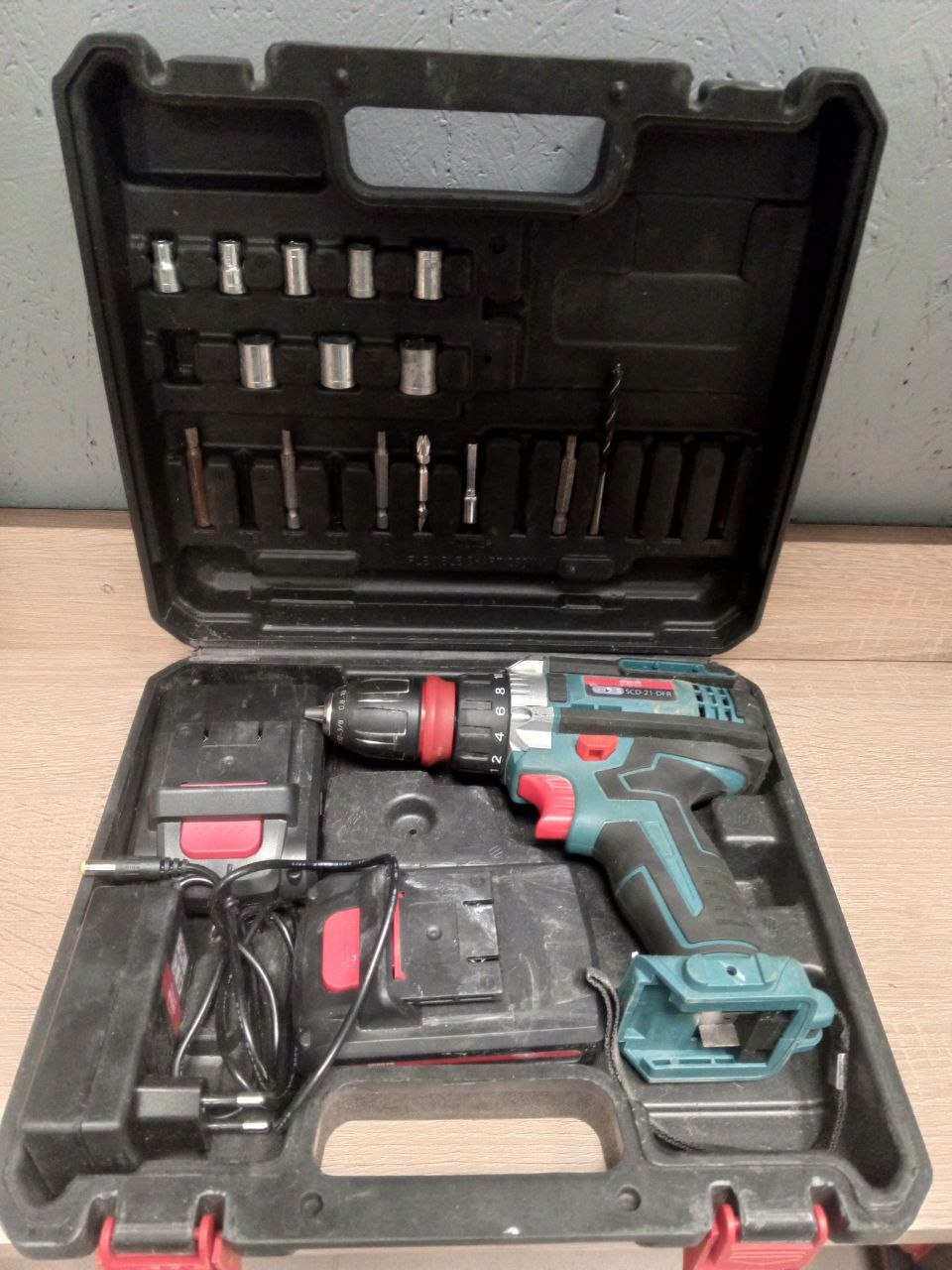 Шуруповерт SPEKTR 21B