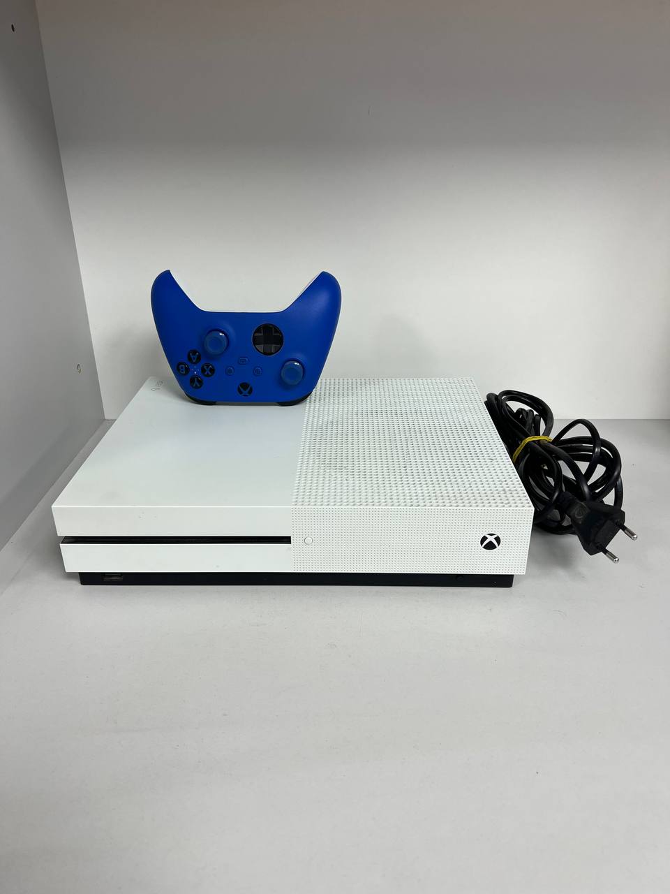 Ігрова консоль Xbox One S 500gb