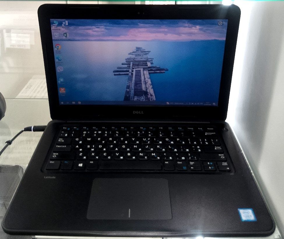 Ноутбук  Dell Latituude 3380