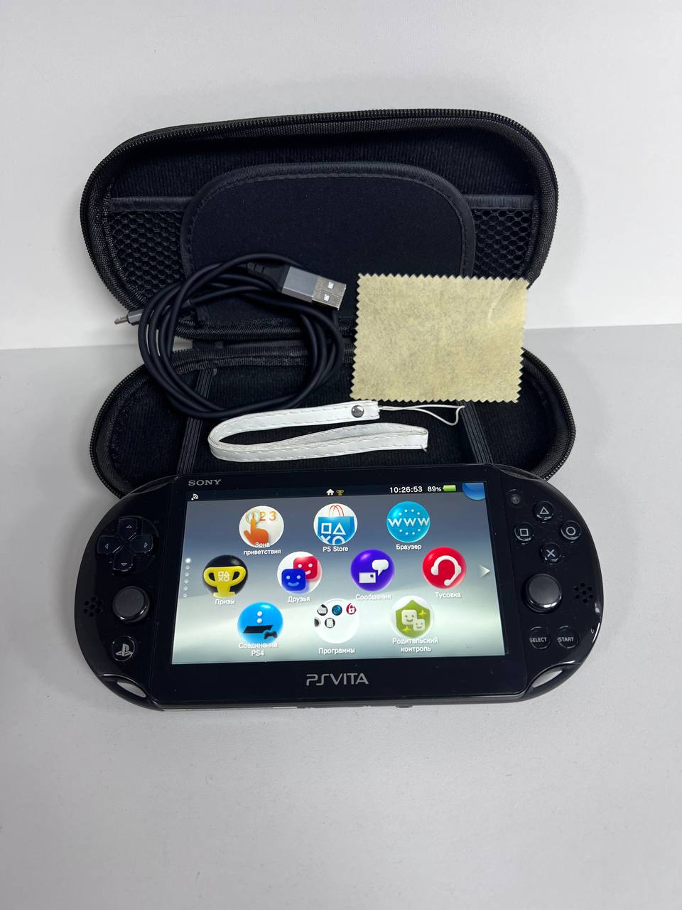 Портативна ігрова консоль PSP Vita PCH-2000