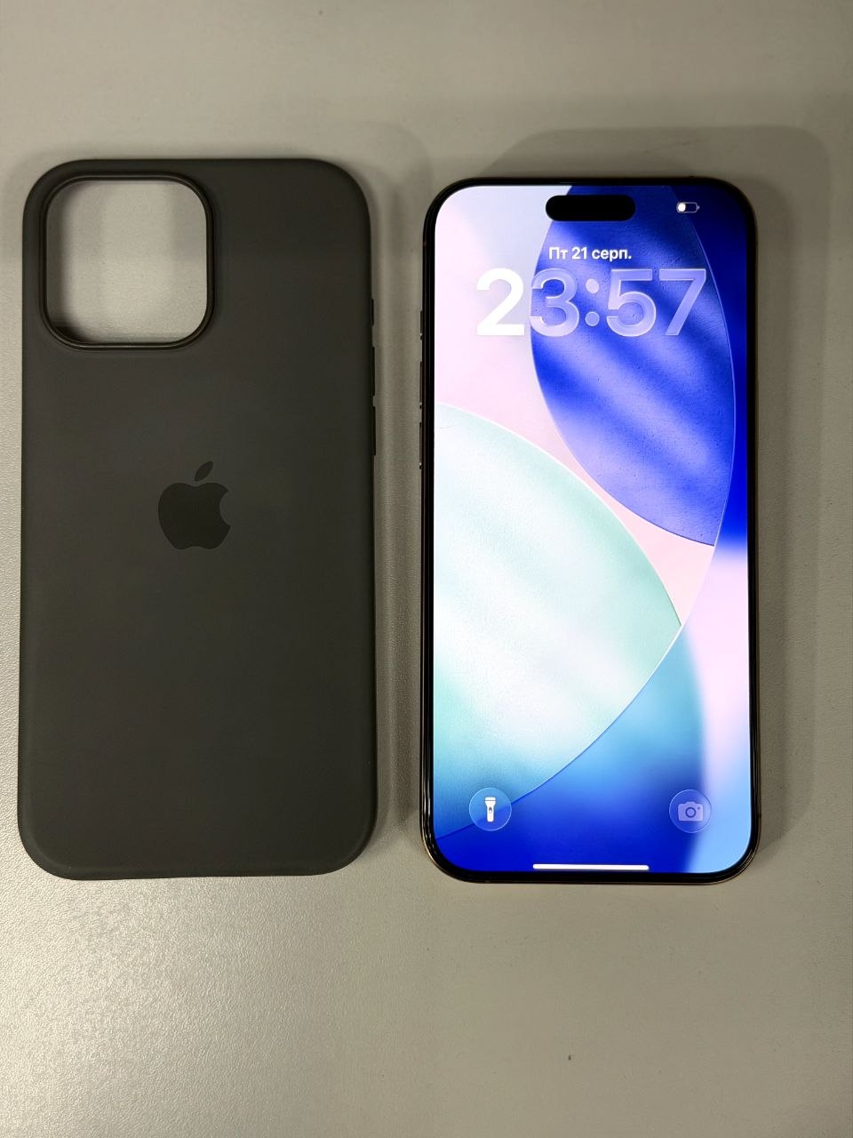 Телефон Apple iPhone 16 Pro Max 256gb E-Sim
