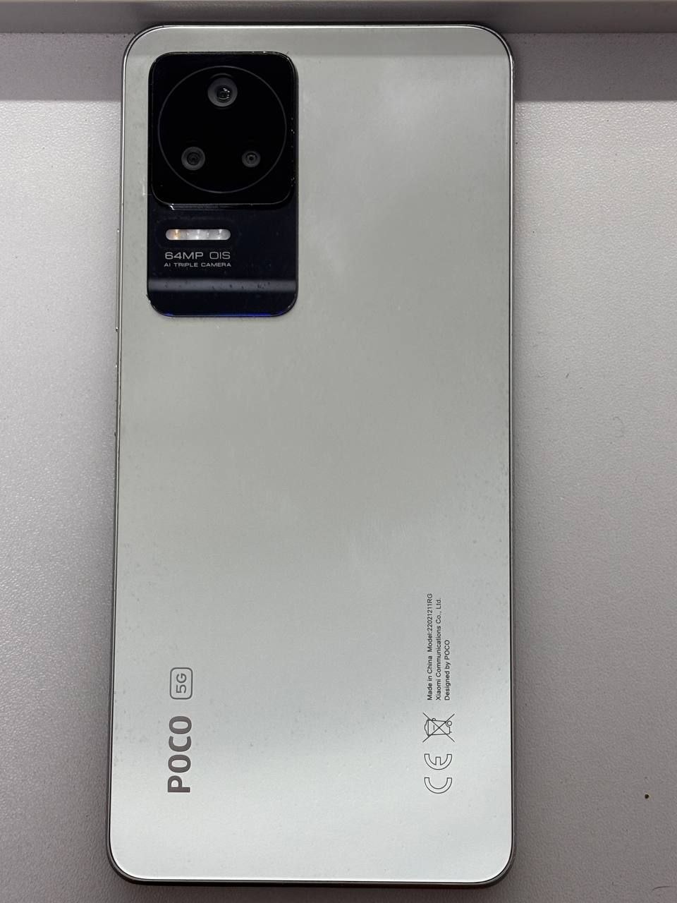 Телефон Xiaomi Poco F4 8/256gb