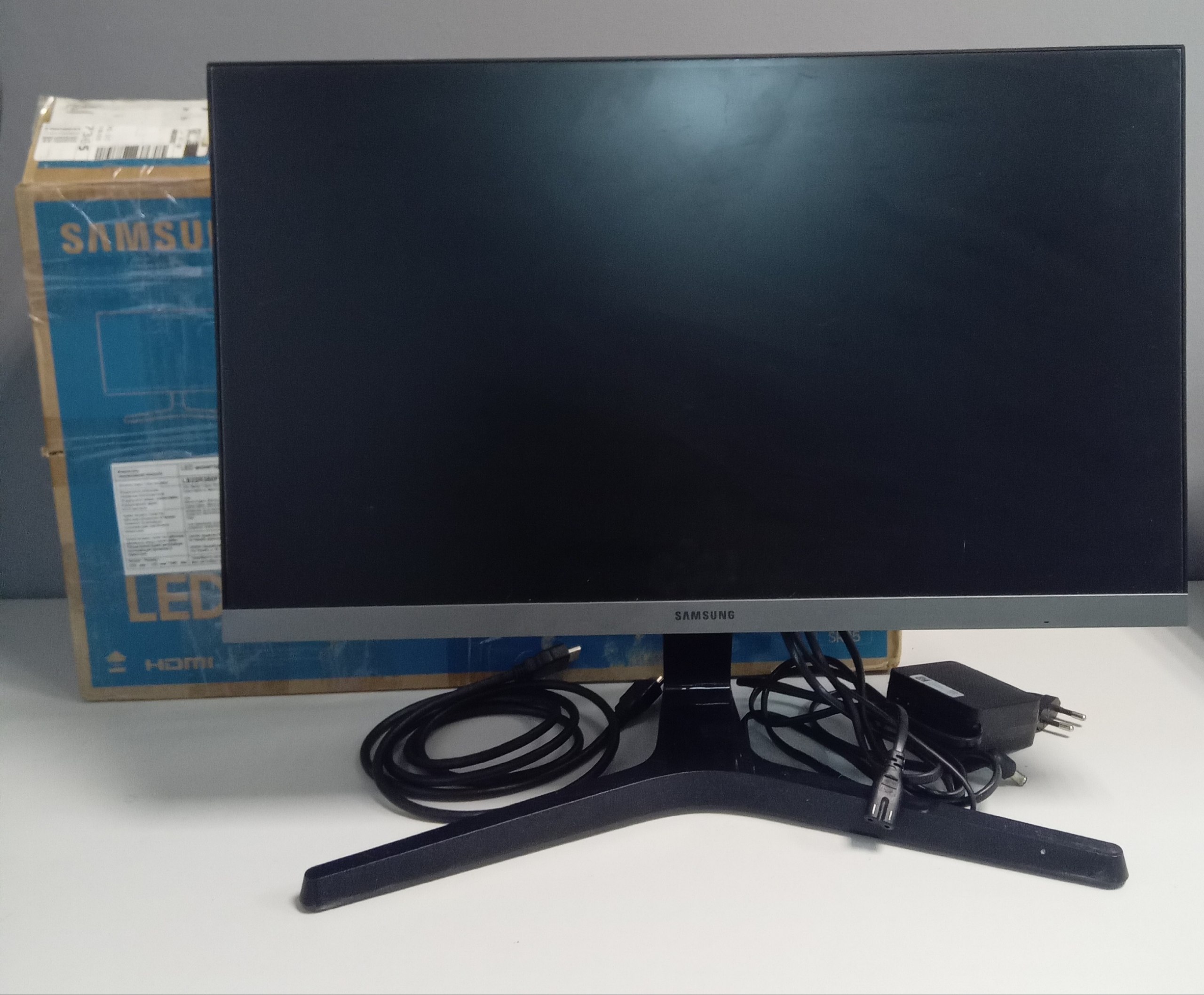 Монітор  Samsung S22R350FHI