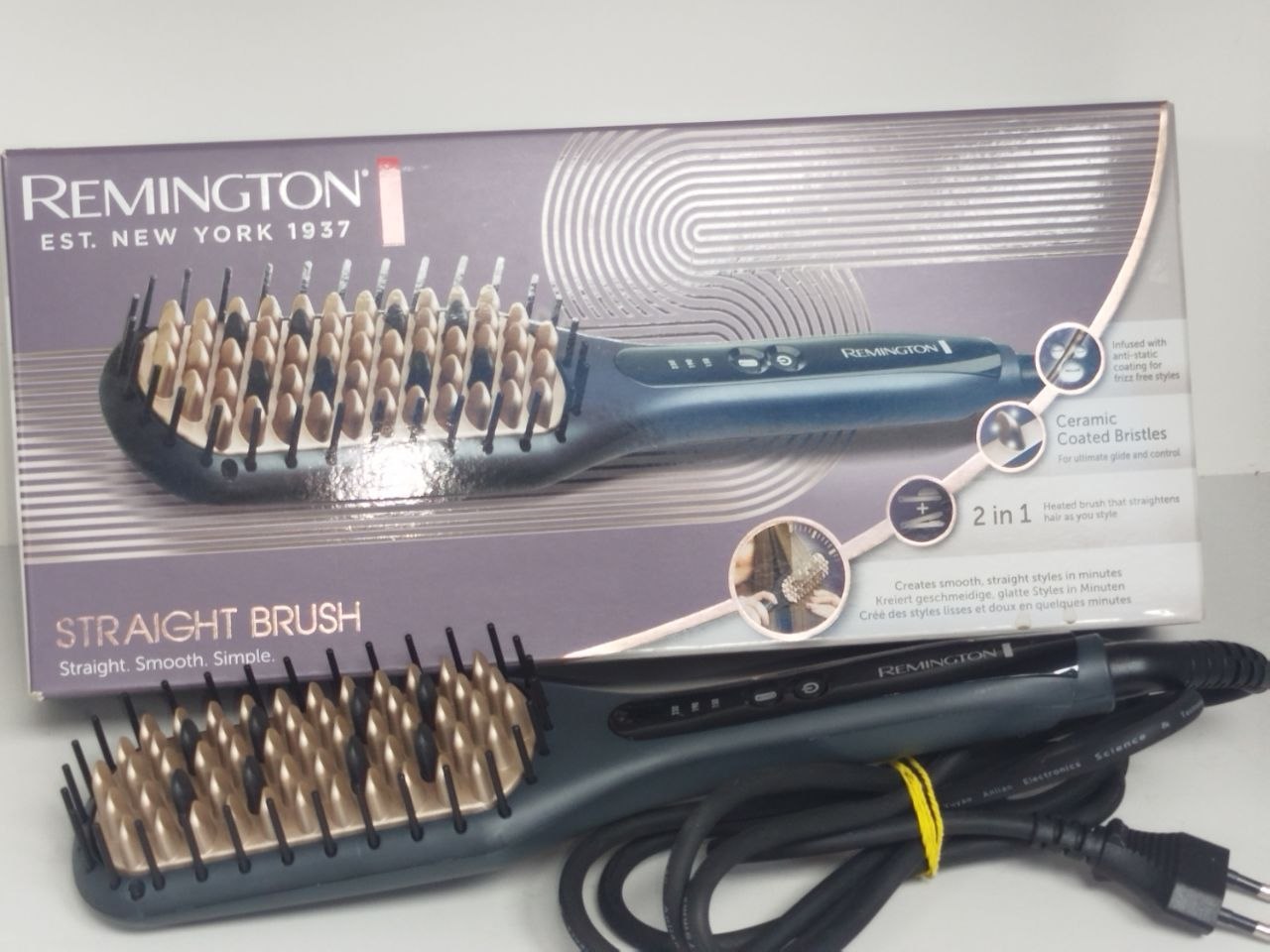 Щітка-випрямляч Remington CB 7400