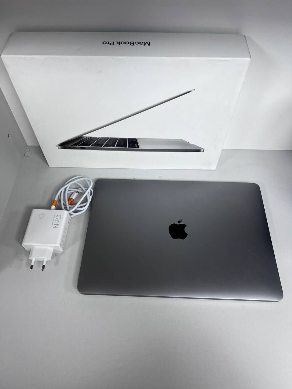 Ноутбук Apple MacBook Pro A1708