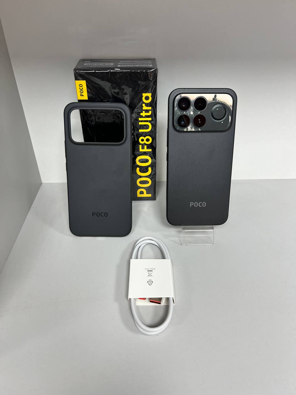 Телефон Xiaomi  Poco F8 Ultra 16/512gb