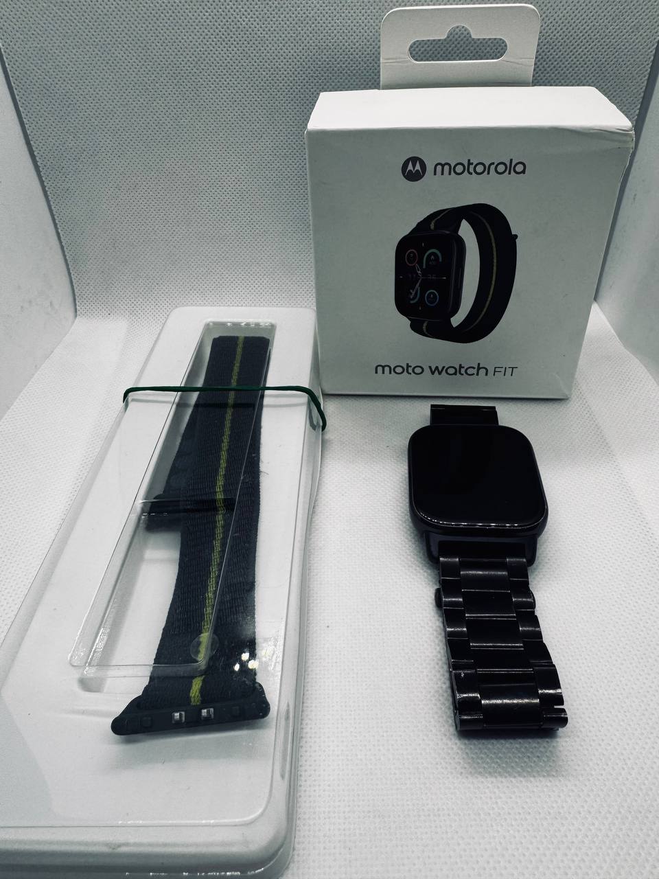 Смарт годинник MOTO WATCH FIT XT 2541-1