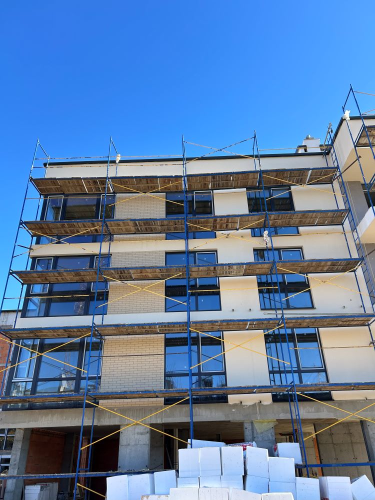 вересень 2025