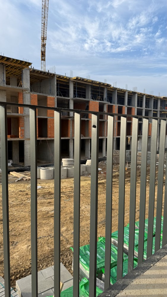 листопад 2025