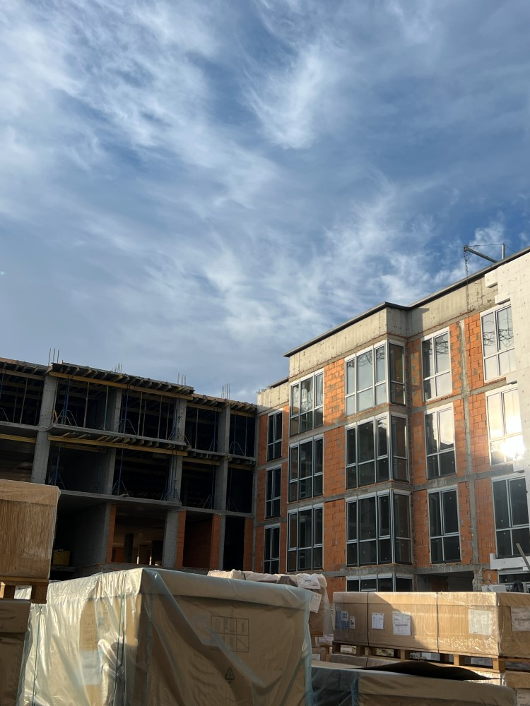 листопад 2025