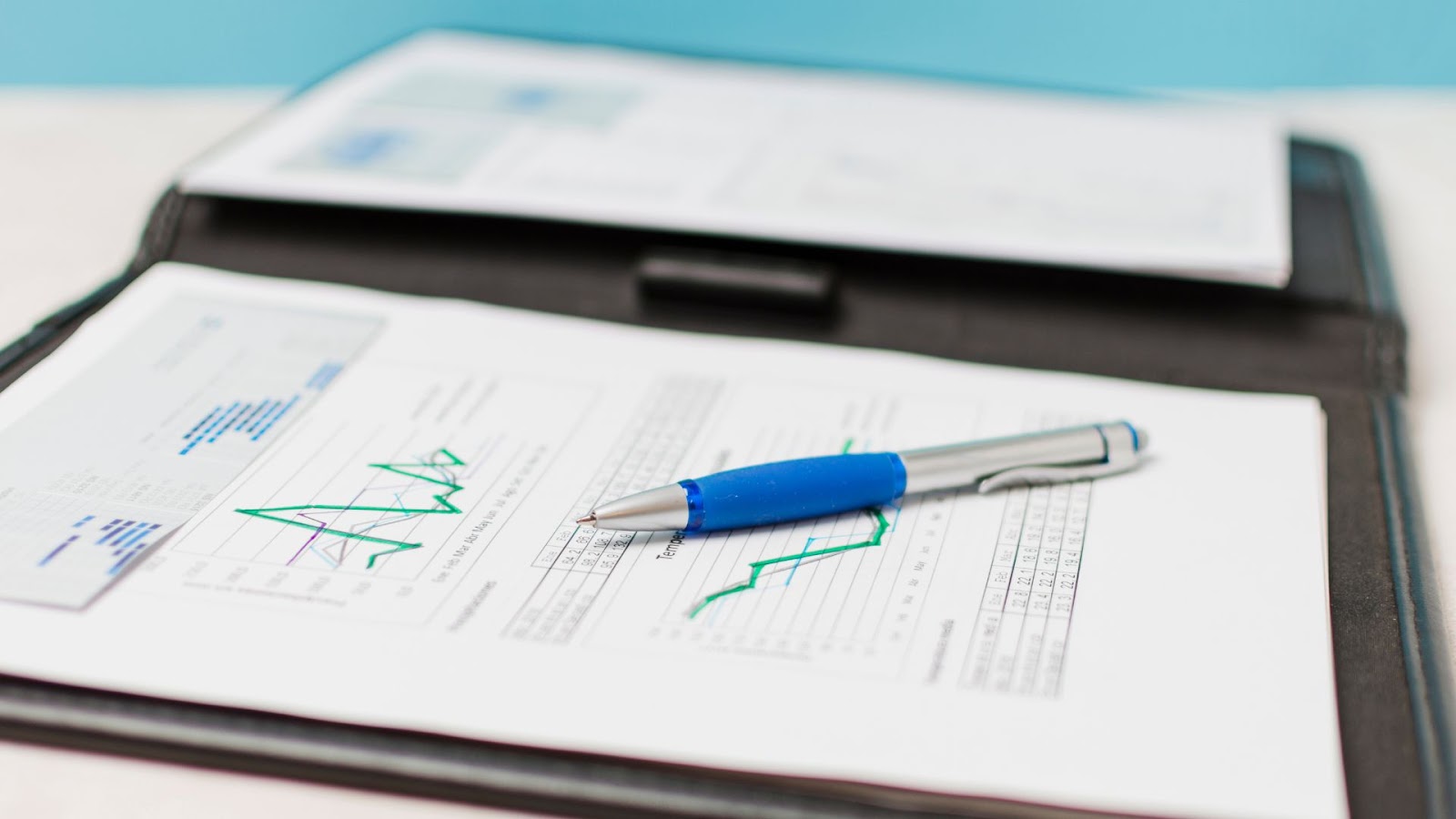 How Long Delinquencies Stay on Your Credit Report