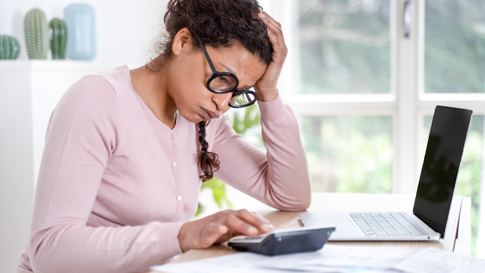 How to Resolve Structured Settlement Debt Without Losing Financial Stability