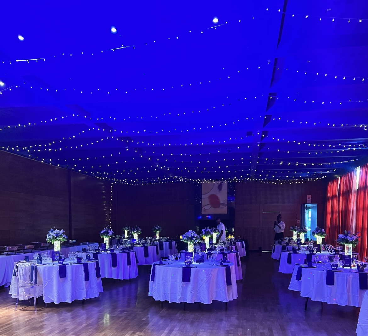 Buffet garni d'amuse bouches variés pour un événement