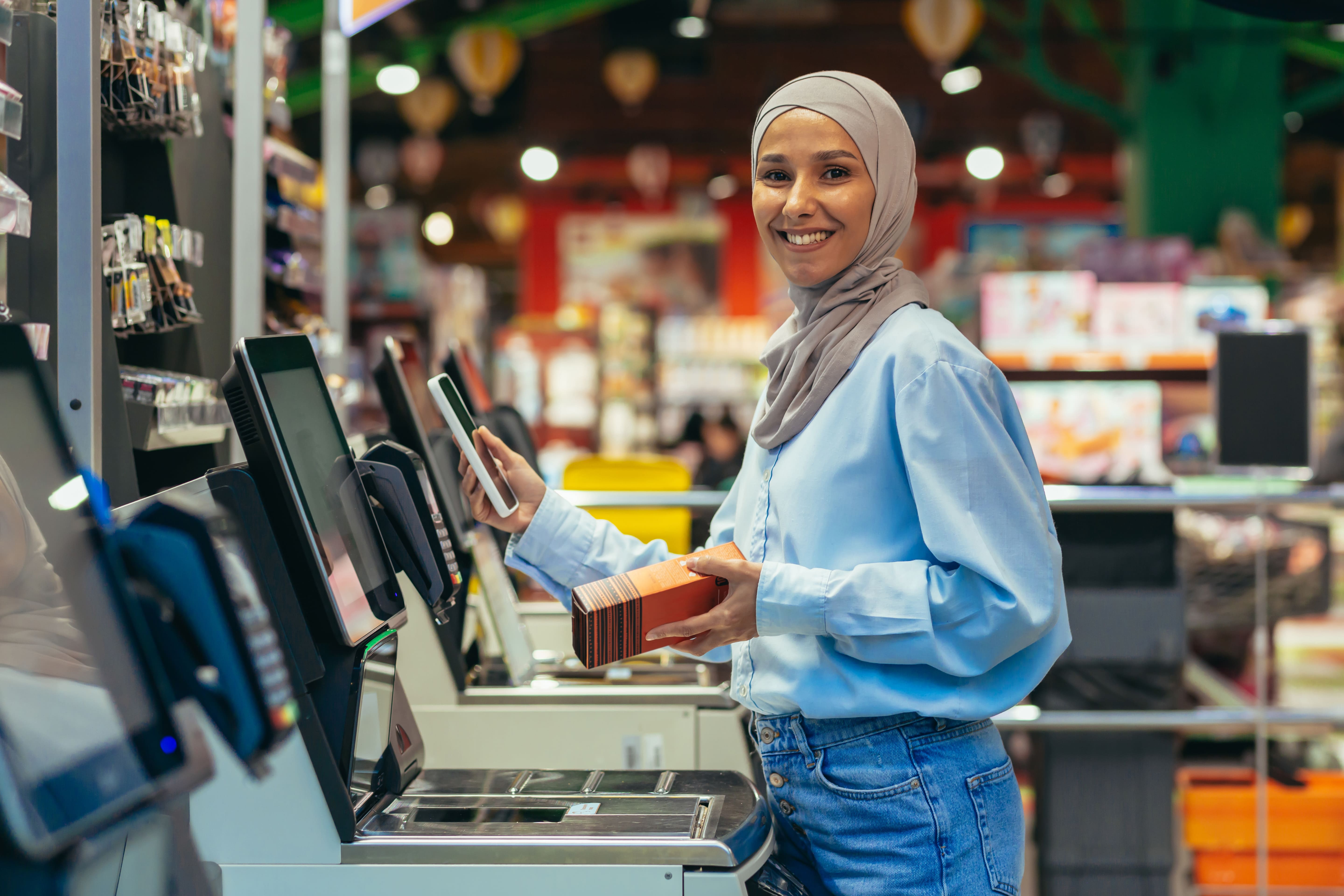 Transforming GCC Retail Employment: The Impact of Nationalization and Technology