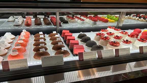 パティスリーフレール　店舗写真