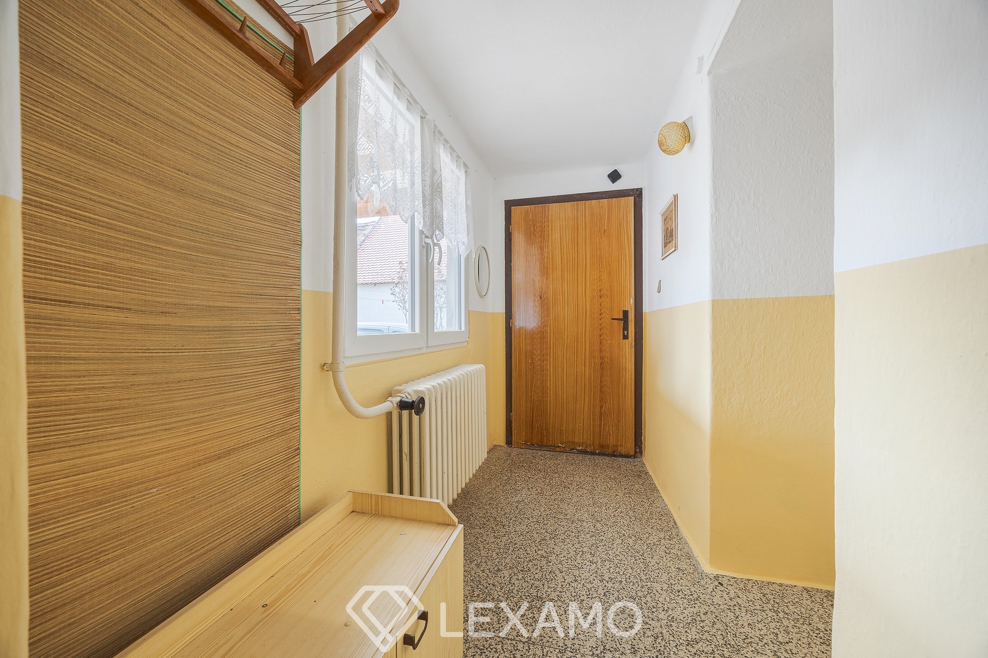 2R6_0064-HDR