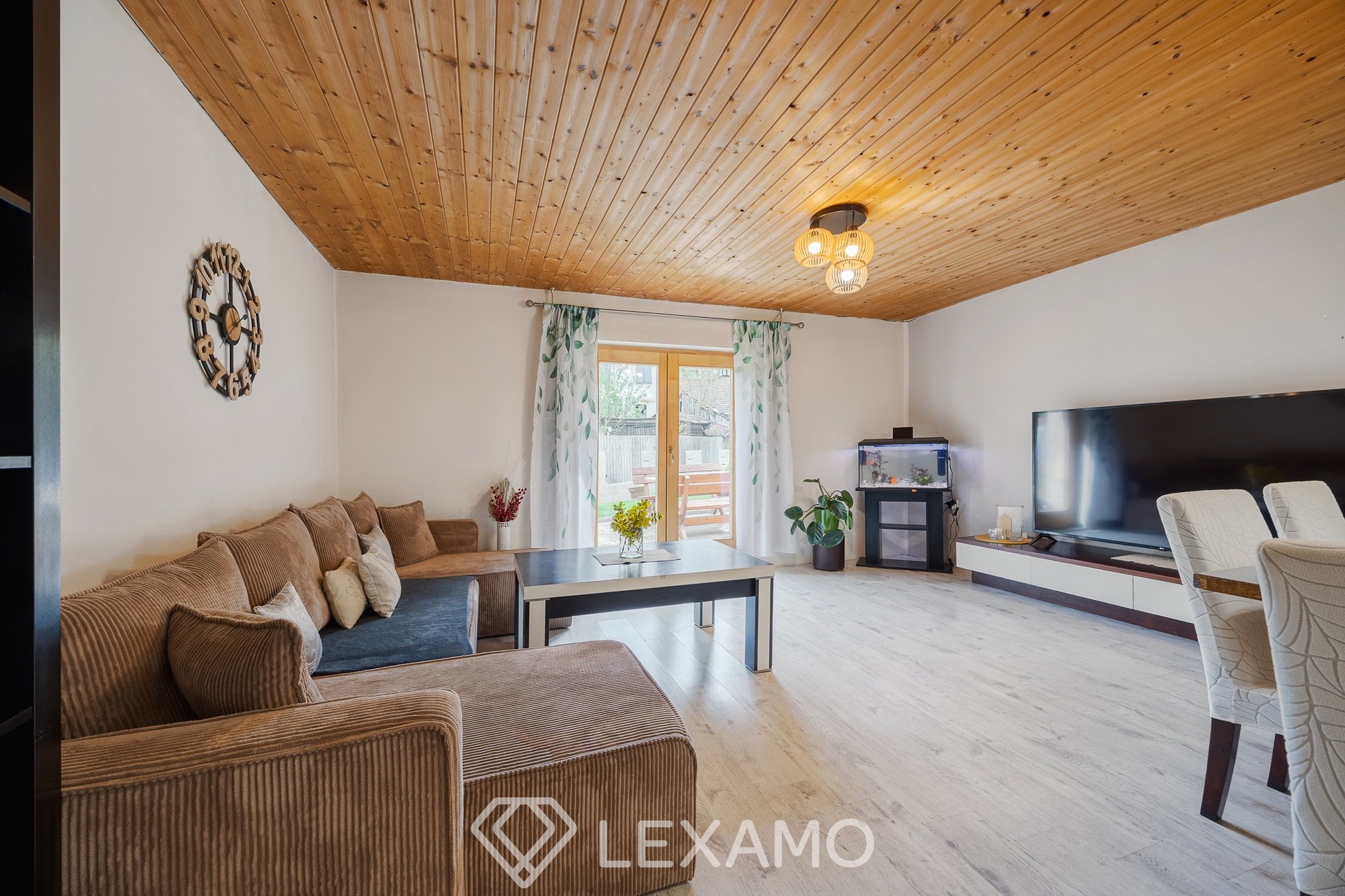 2R6_0054-HDR