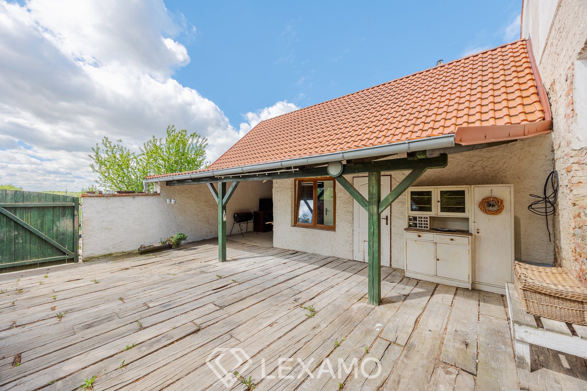 2R6_0034-HDR