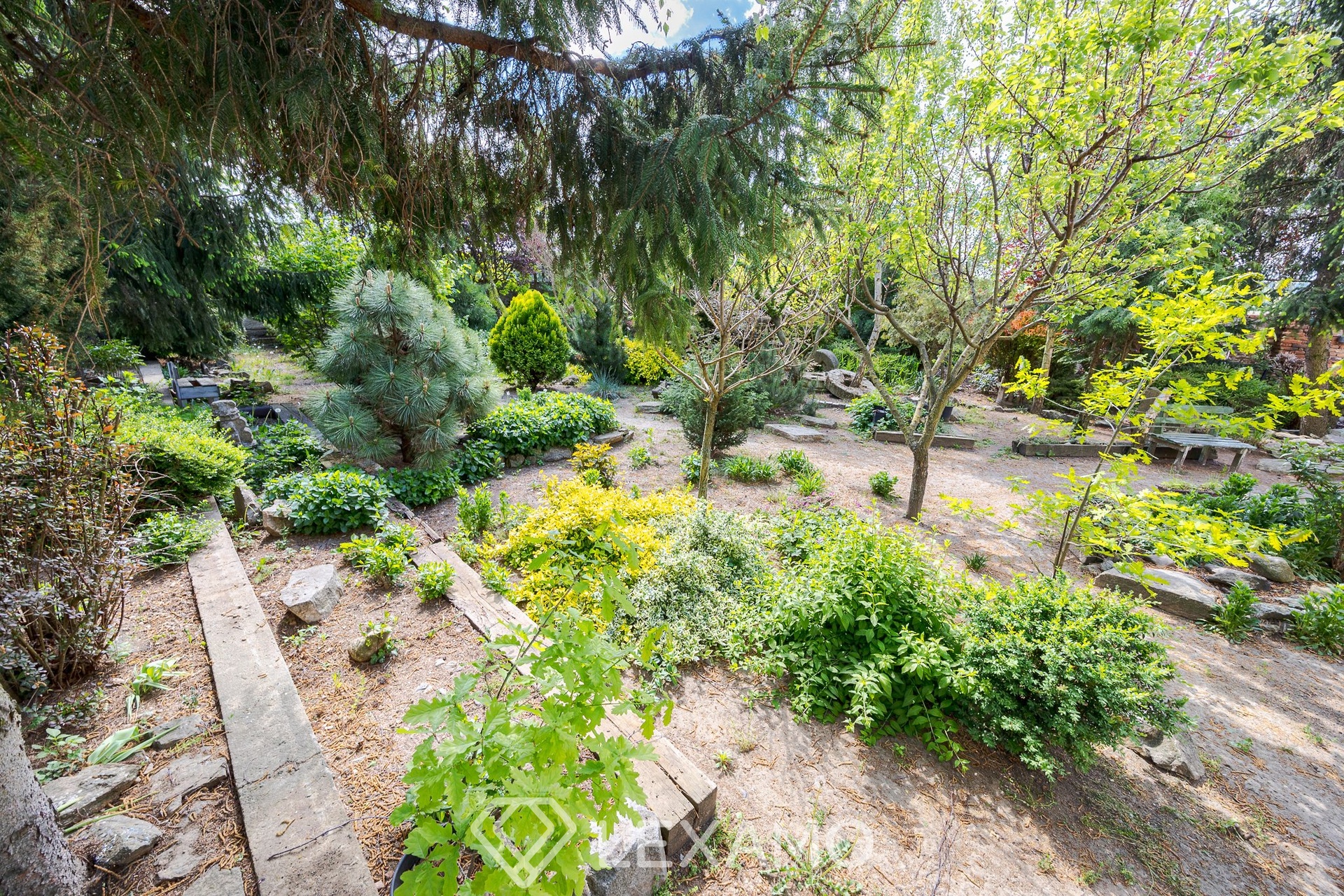 2R6_0025-HDR