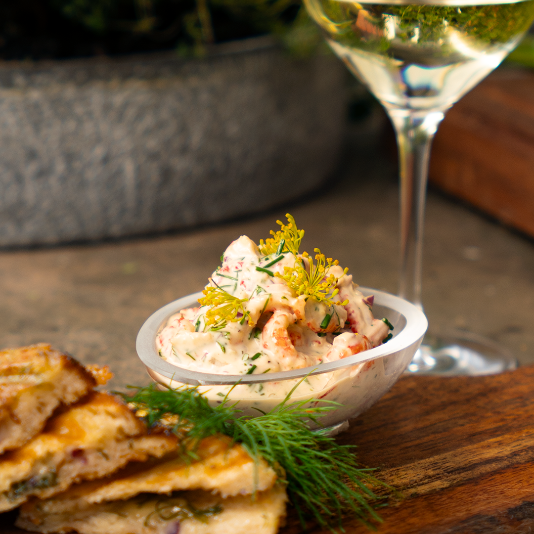 Kräftskagen med kryddig grilled cheese & Västerbottensost