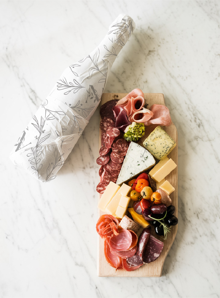 Luxury branding collateral for The Links on PGA Parkway, including brochures and design materials.