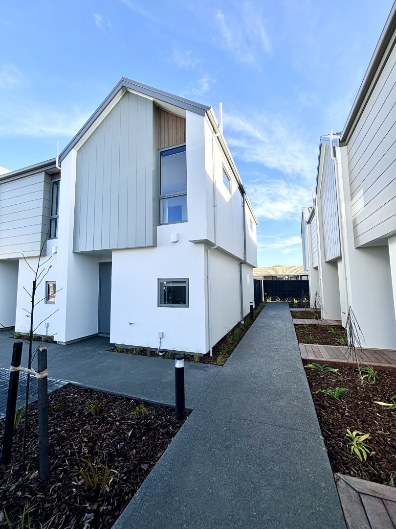 67 Bampton Street, Burwood