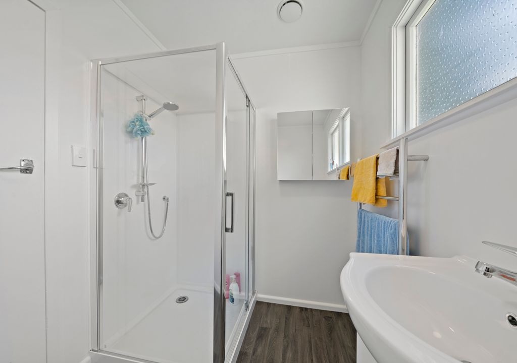 2/28 Islington St, Trentham