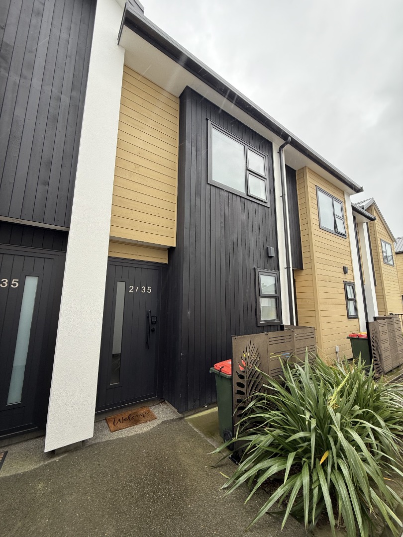 2/35 Sladden St, Naenae