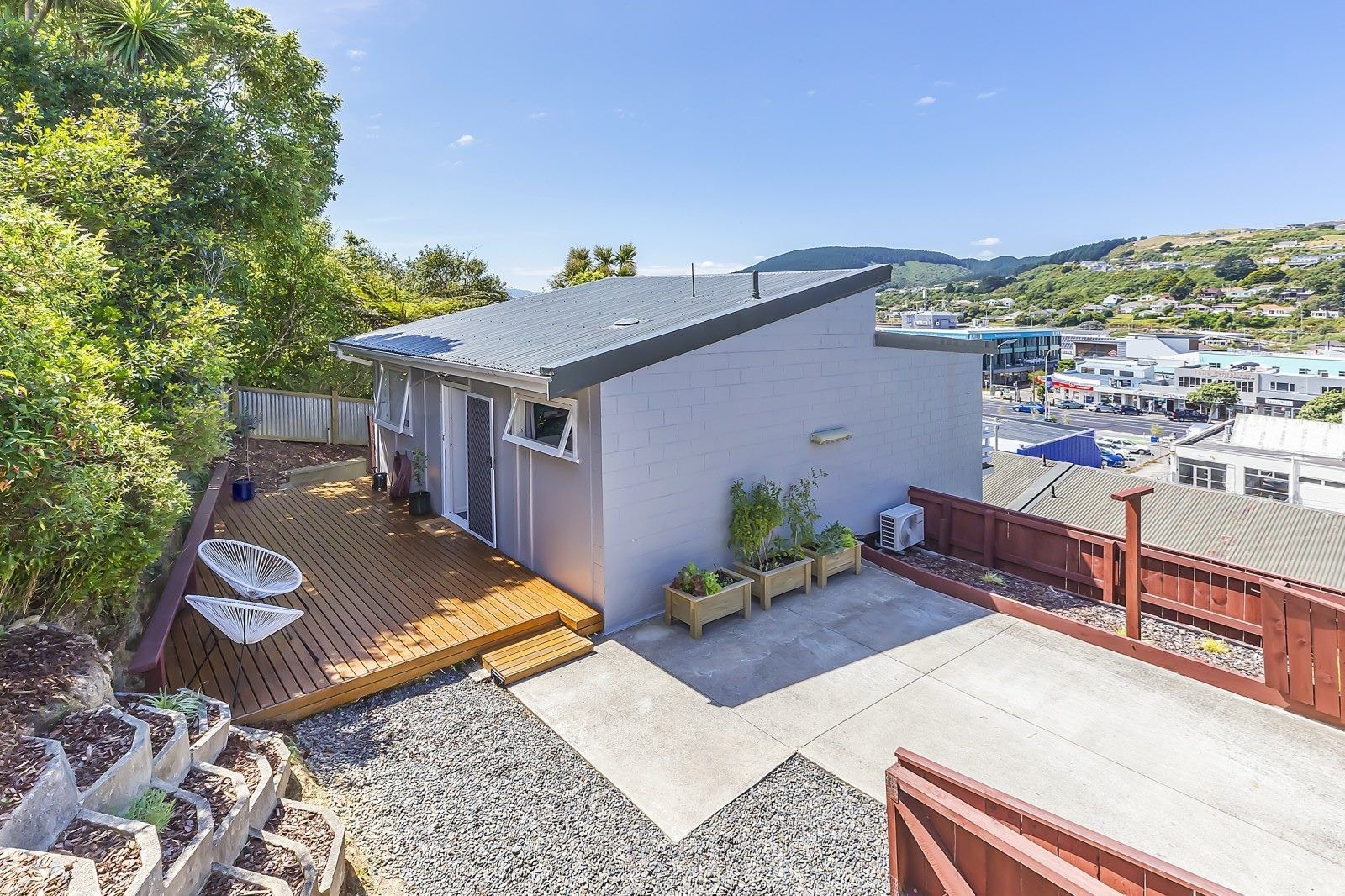 6 Rewa Terrace, Tawa