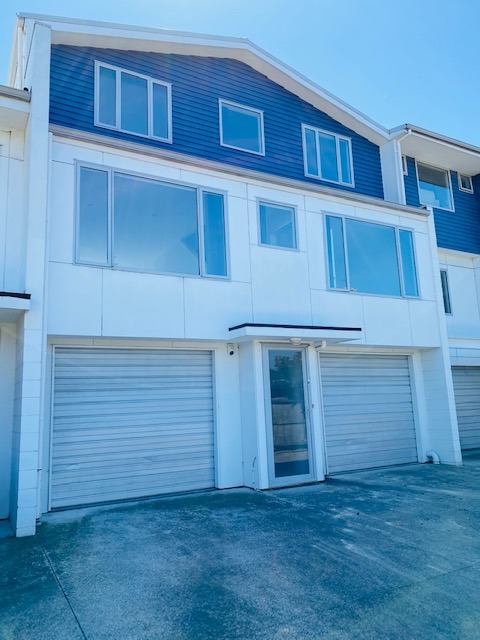 22B Packe Street, Edgeware