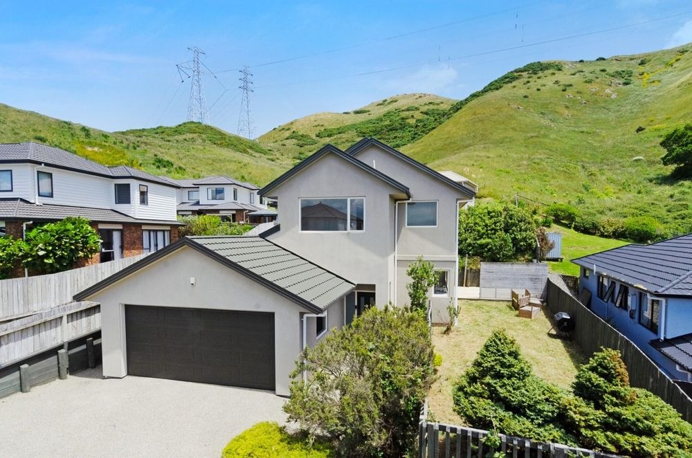 66 Erlestoke Cres, Churton Park