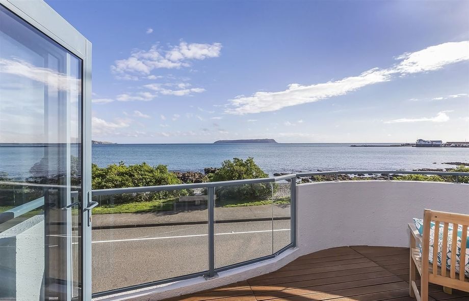 30 Moana Road, Plimmerton