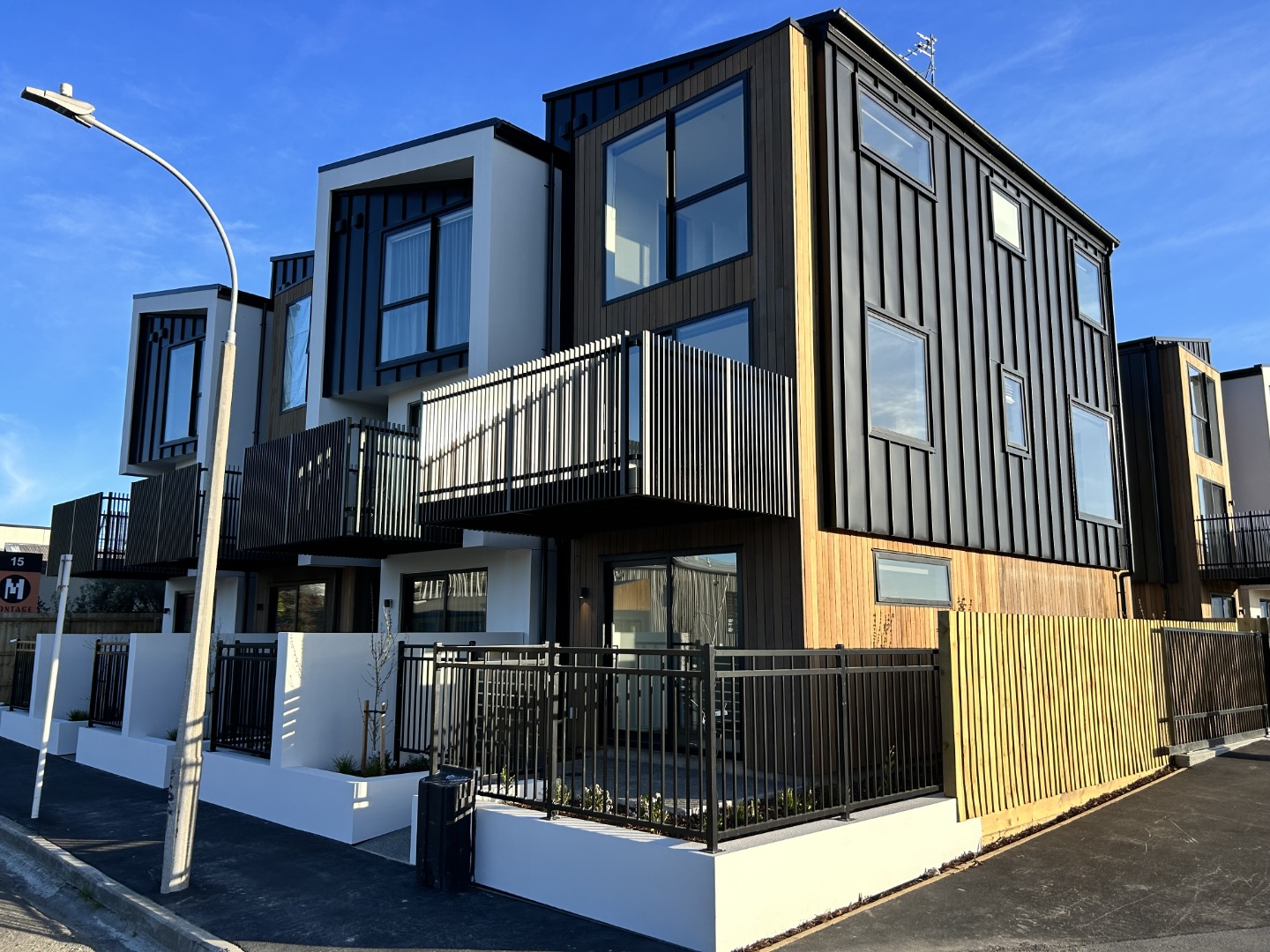 333 Lincoln Road, Addington