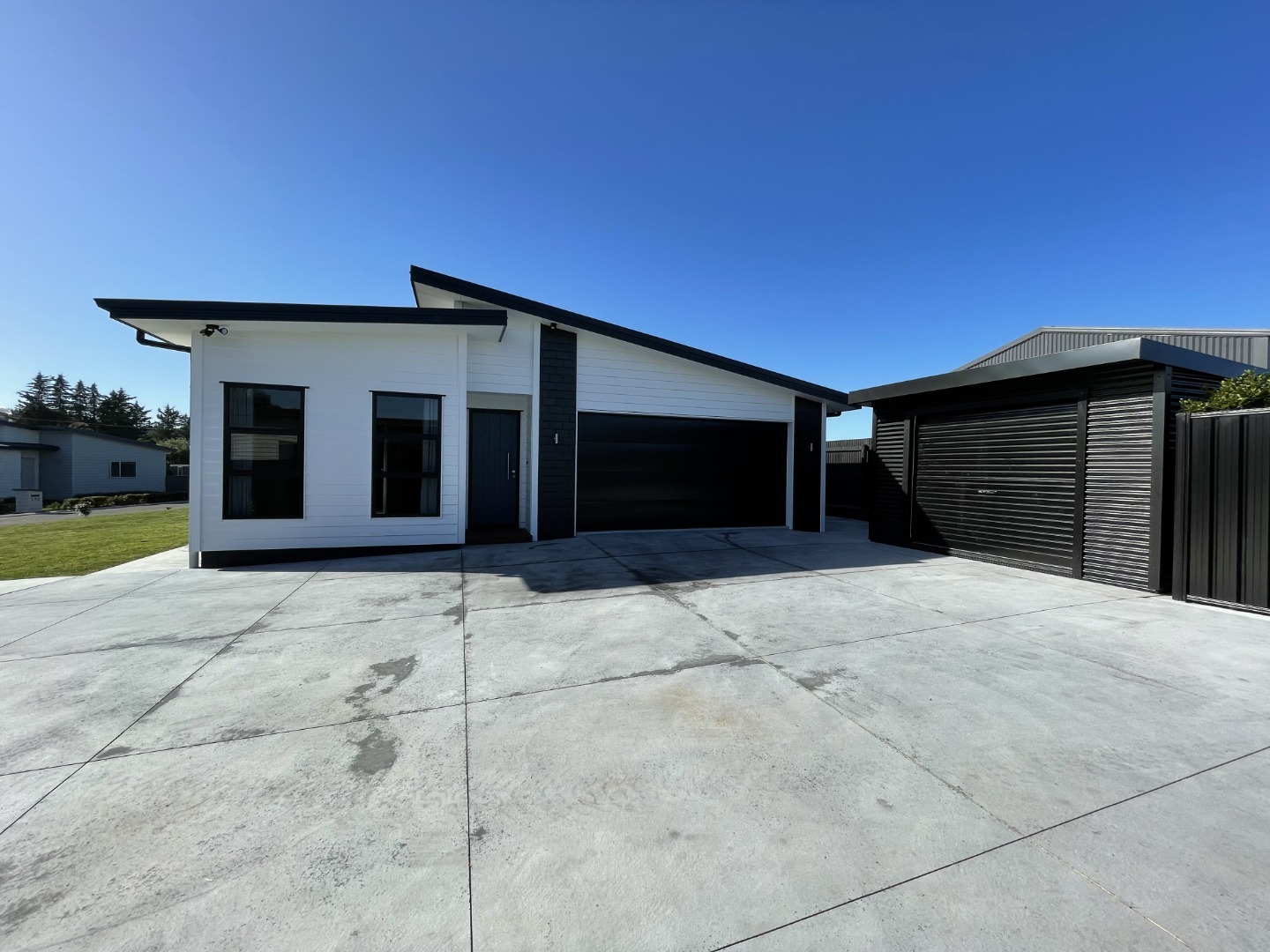 169 Whirinaki Road, Bay View