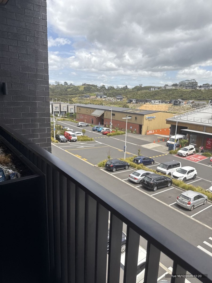 82 Te Oneroa Wy, Long Bay