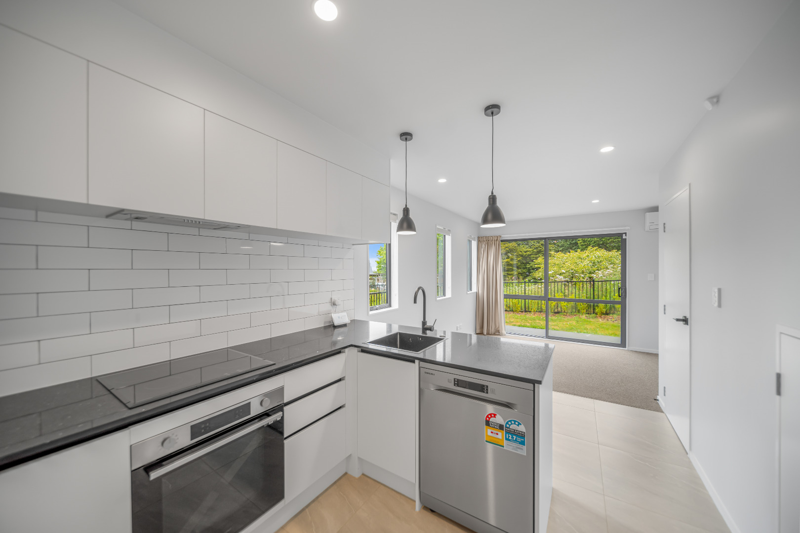 33 Mataara Lane, Manurewa