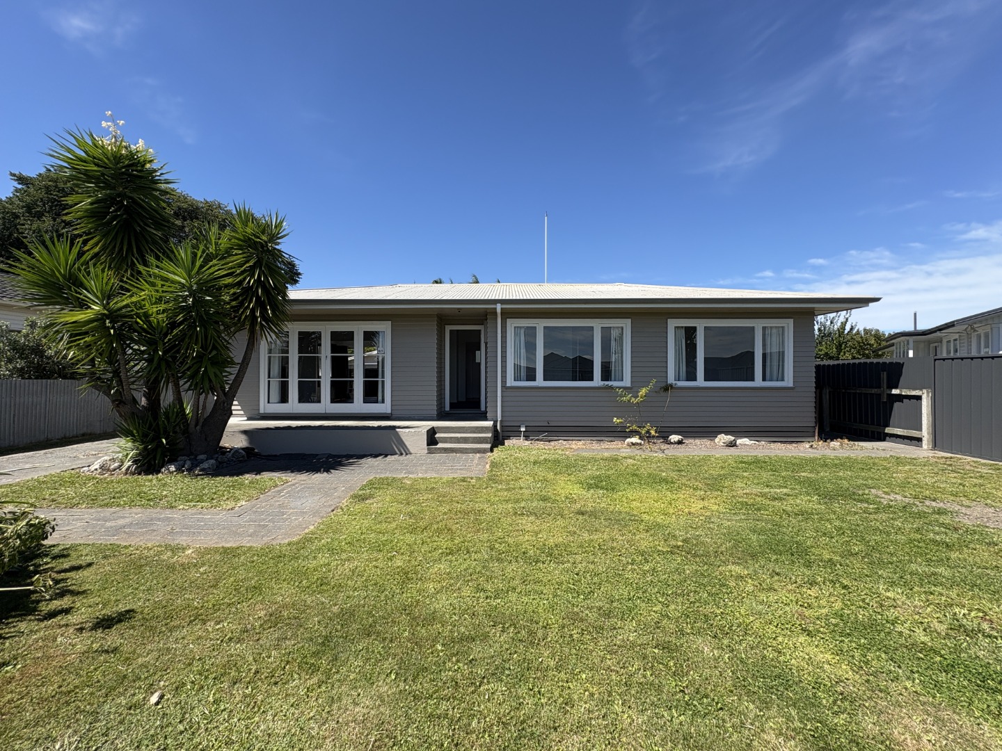 413 Nottingley Road, Frimley