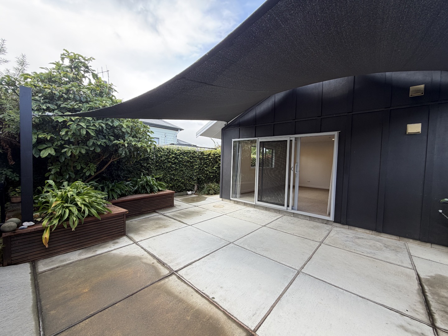 702A Oak Road, Akina