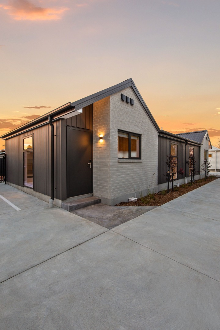 76 Sullivan Ave, Woolston