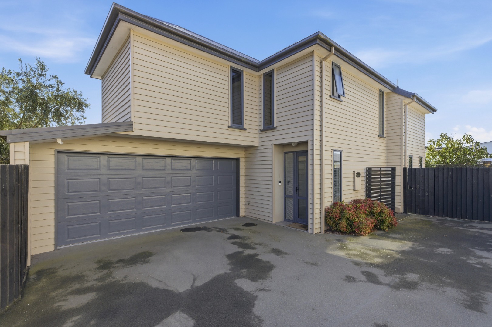 500 Barbadoes Street, Edgeware