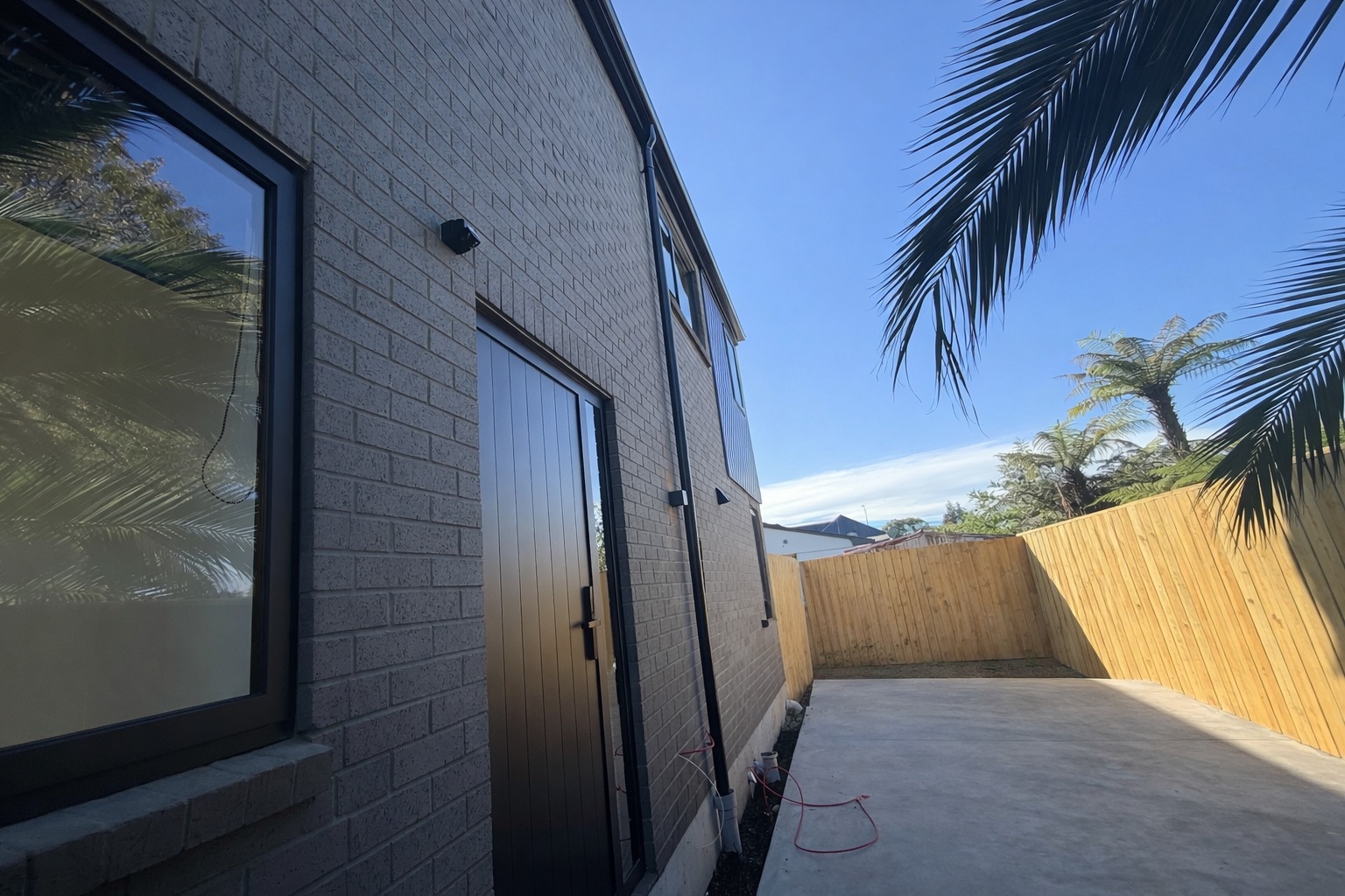 437 Worcester Street, Linwood