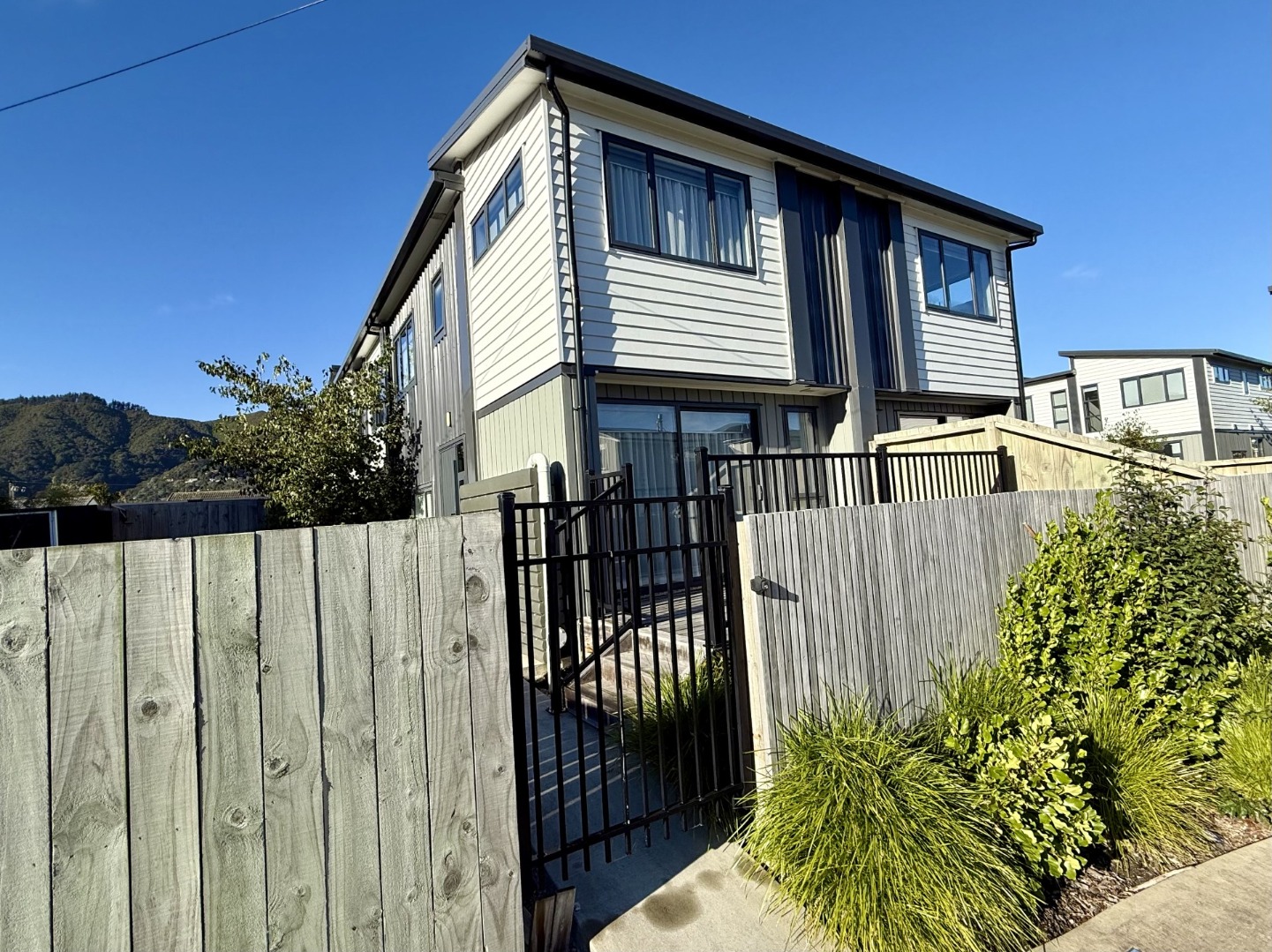 6 Bertram Grove, Naenae