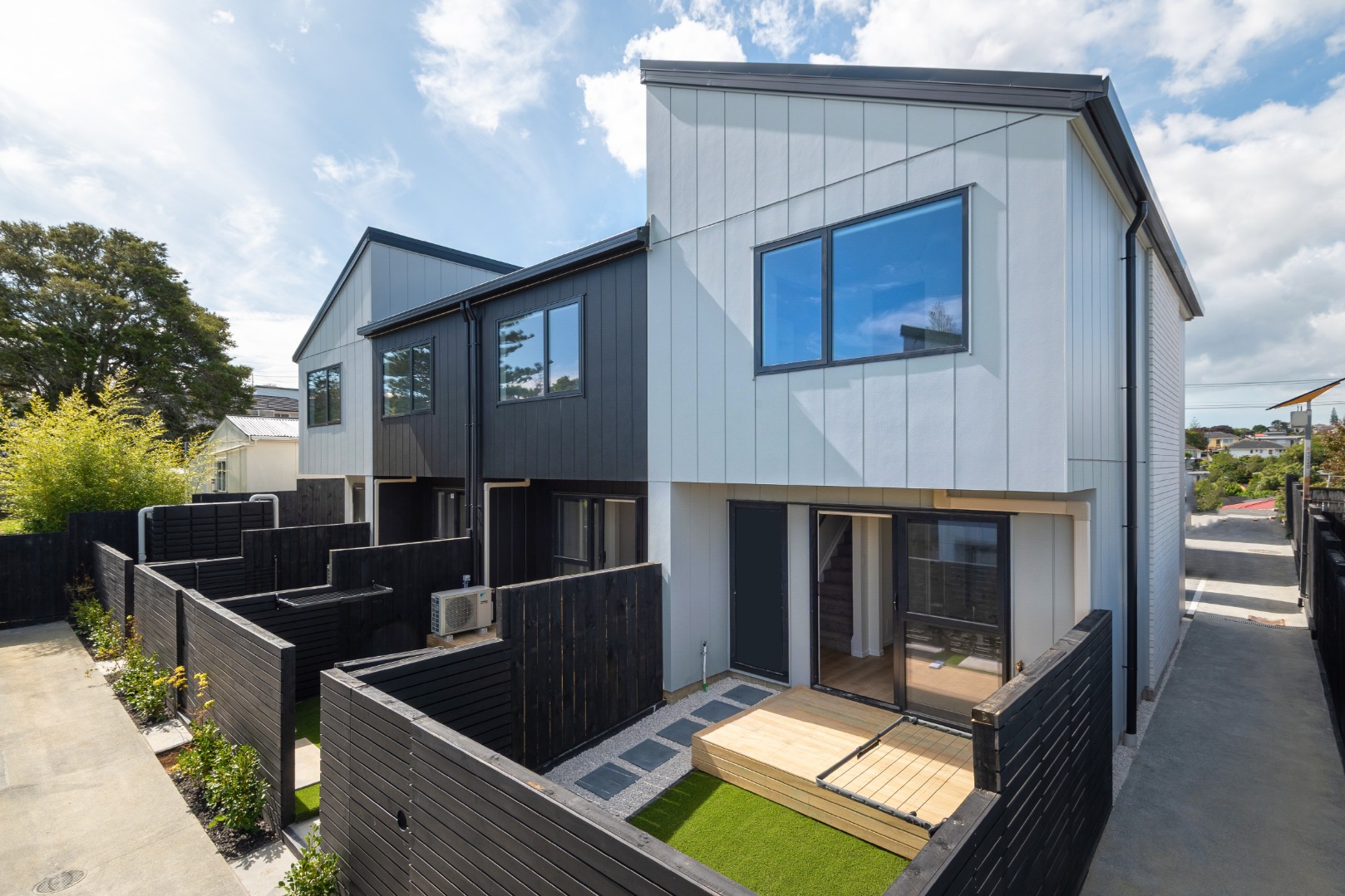253 New Windsor Road, New Windsor